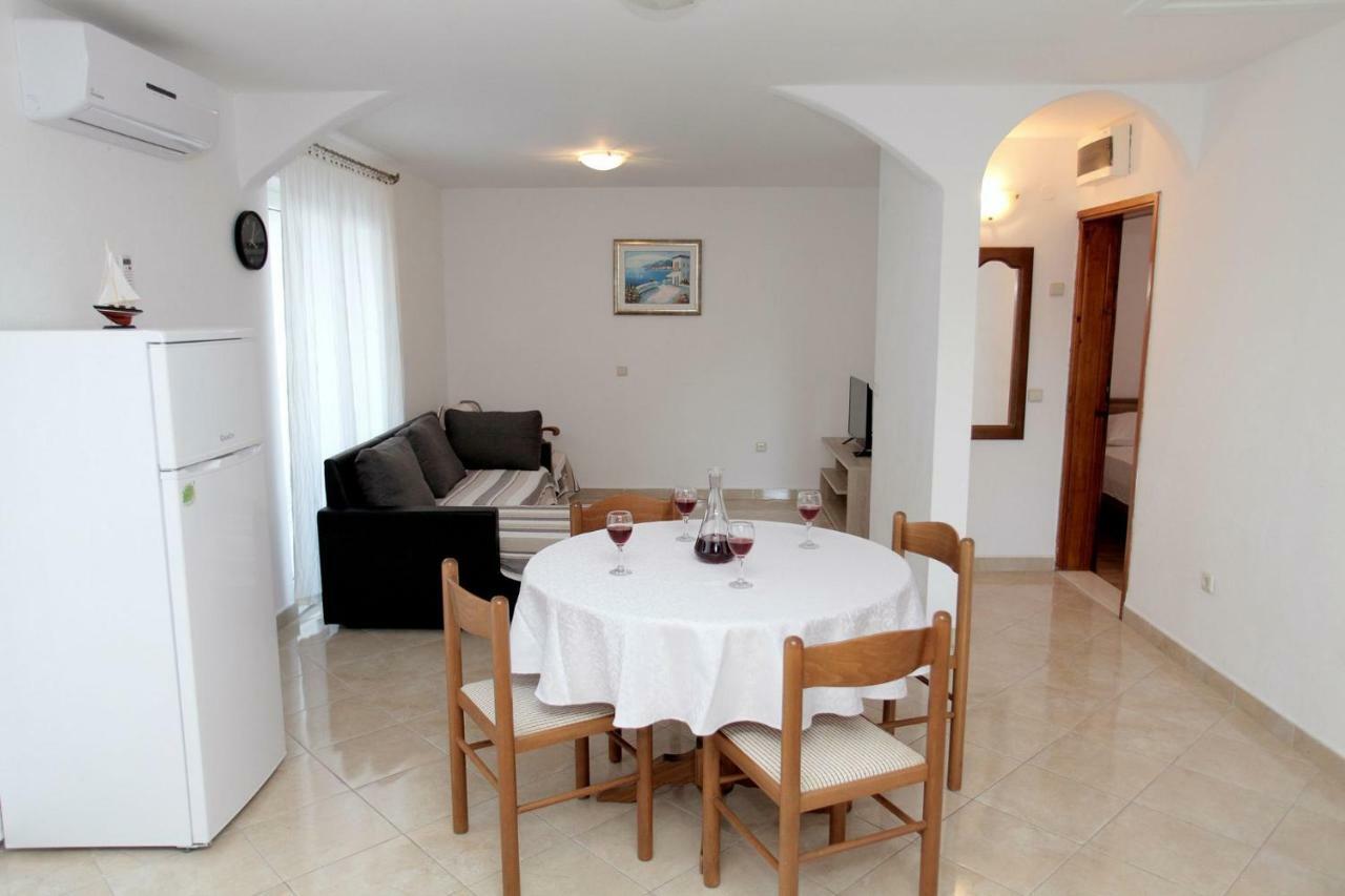 Apartments Maja - Sea View Trogir Exterior photo