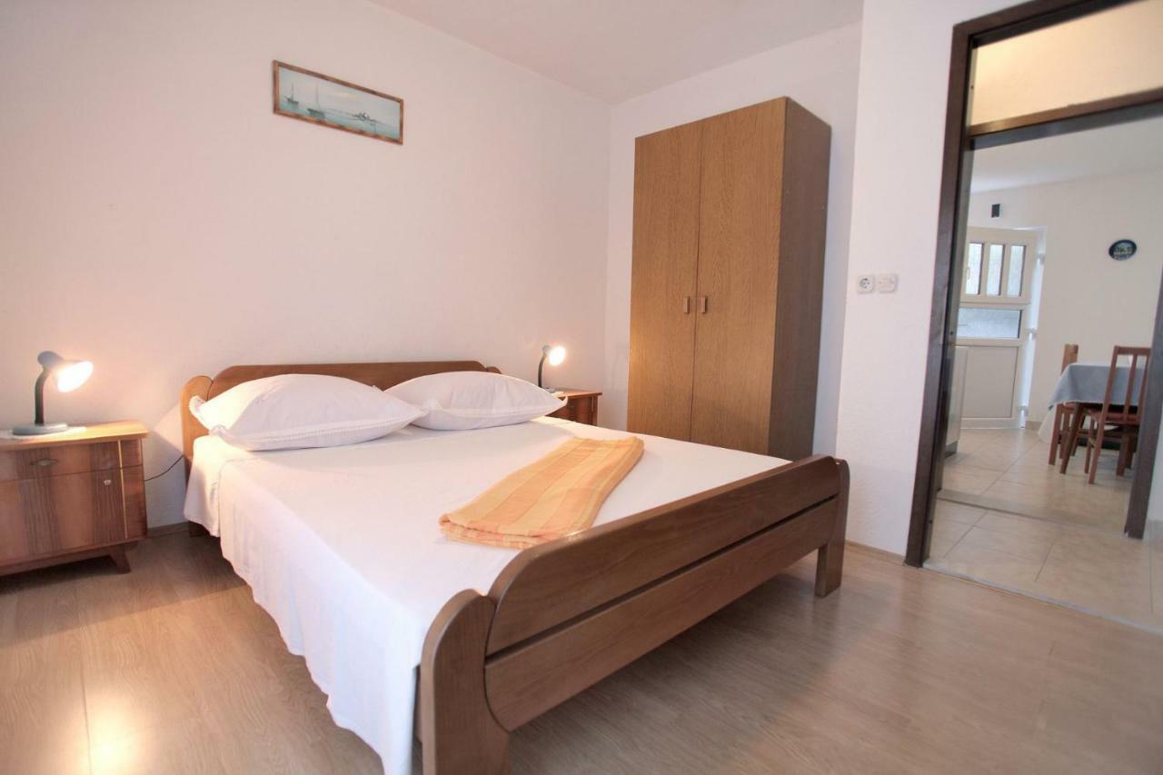 Apartments Maja - Sea View Trogir Exterior photo