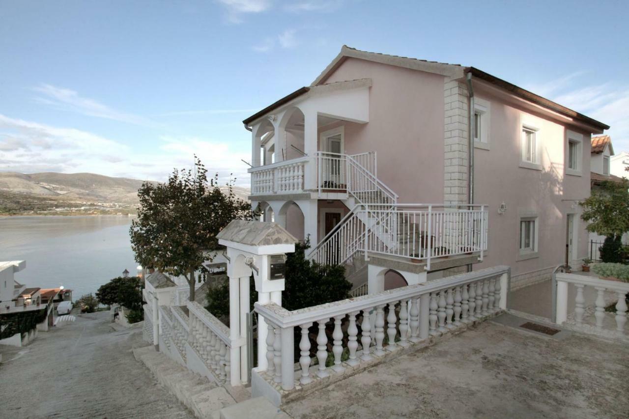 Apartments Maja - Sea View Trogir Exterior photo