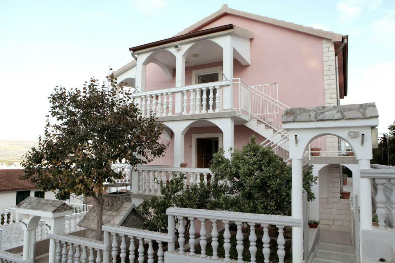 Apartments Maja - Sea View Trogir Exterior photo