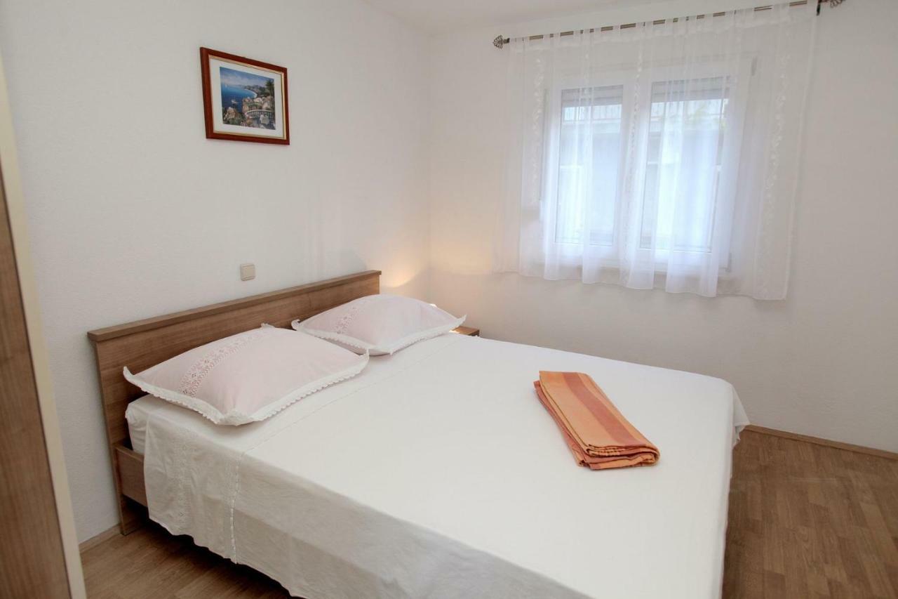 Apartments Maja - Sea View Trogir Exterior photo